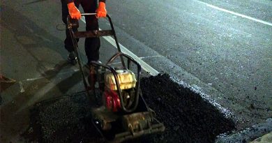 Dinas Bina Marga Tangani 5 Titik Jalan Berlubang di Flyover Grogol