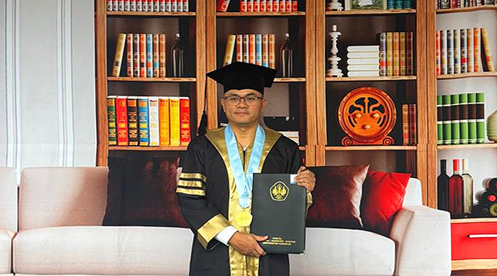 Ketua PN Indramayu Raih Gelar Doktor Ilmu Hukum, Usung Reformasi Perlindungan Korban TPPO
