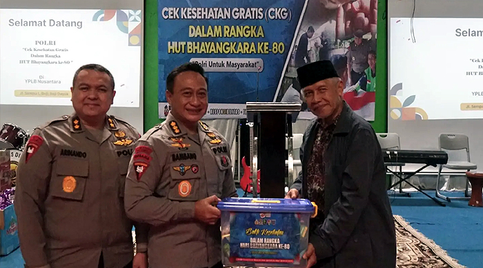 Hari Bhayangkara Ke-80, Korbrimob Polri Gelar Bakti Kesehatan untuk Anak Disabilitas di Depok