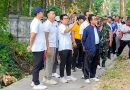 Perkuat Budaya Bersih, Bupati Badung Turun Langsung Bersihkan Saluran Irigasi