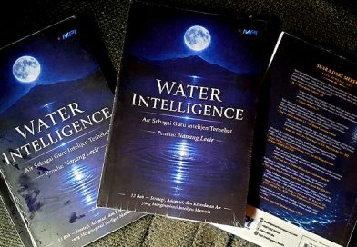 Buku Water Intelligence, Kupas Air sebagai Guru Intelijen Terhebat