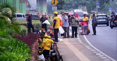 Bersihkan Saluran Jelang Musim Hujan, Wali Kota Pimpin Langsung Gerebek Lumpur Jaktim